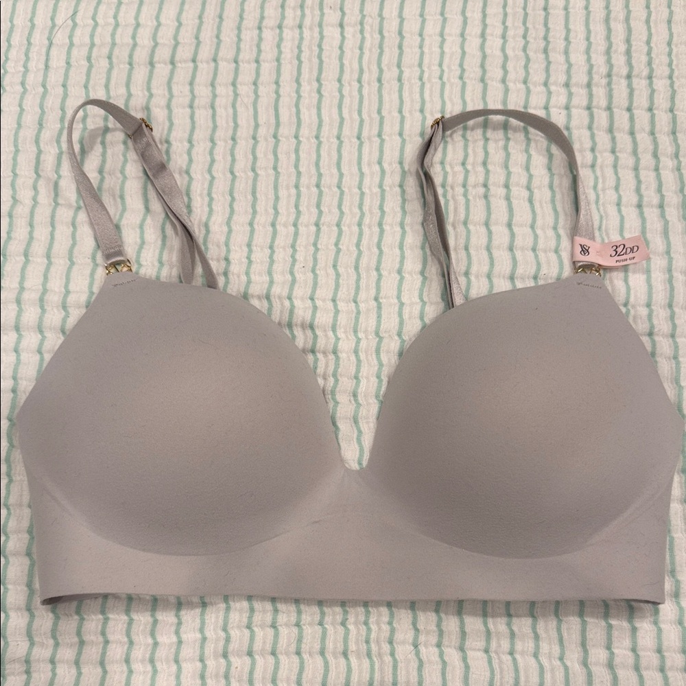 Victorias Secret Dream Angles Padded No Wire Bra